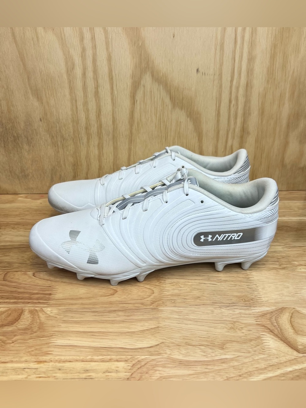 Under Armour 3000182-100 Nitro Low MC Soccer Cleats Colors White US Size 13